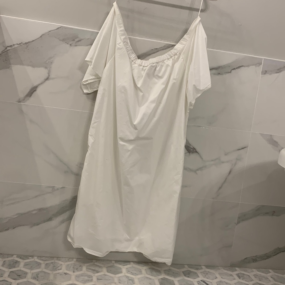 Banana Republic White Off-Shoulder Shift Dress